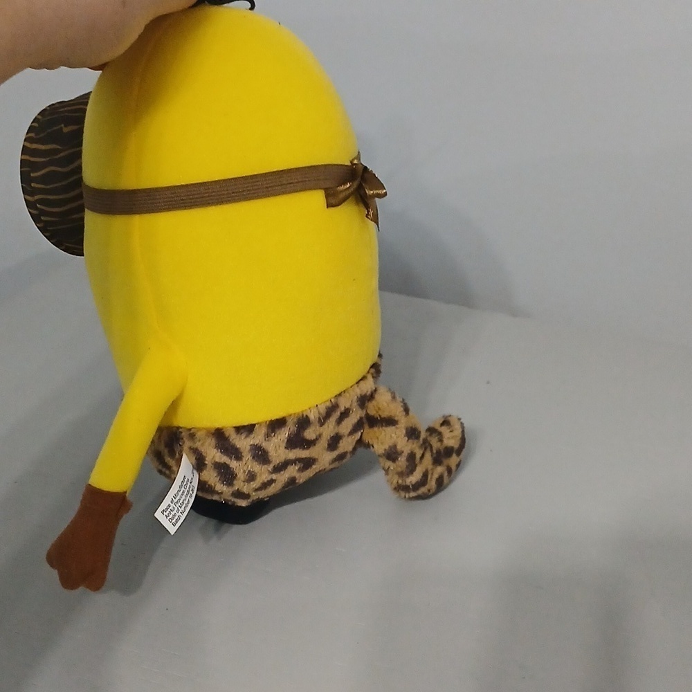 Minion Plush Toy with Leopard Print, pre-owned good conditions - Picture 2 of 2